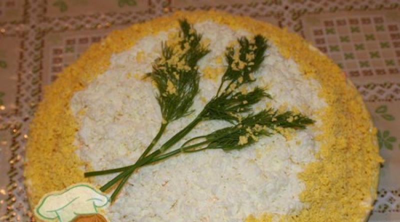 Салат мимоза с сыром и сайрой